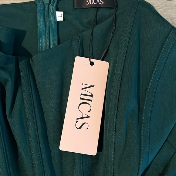 Micas Dark Green, Emerald long high split stretch dress, size Large NWT - Picture 5 of 6